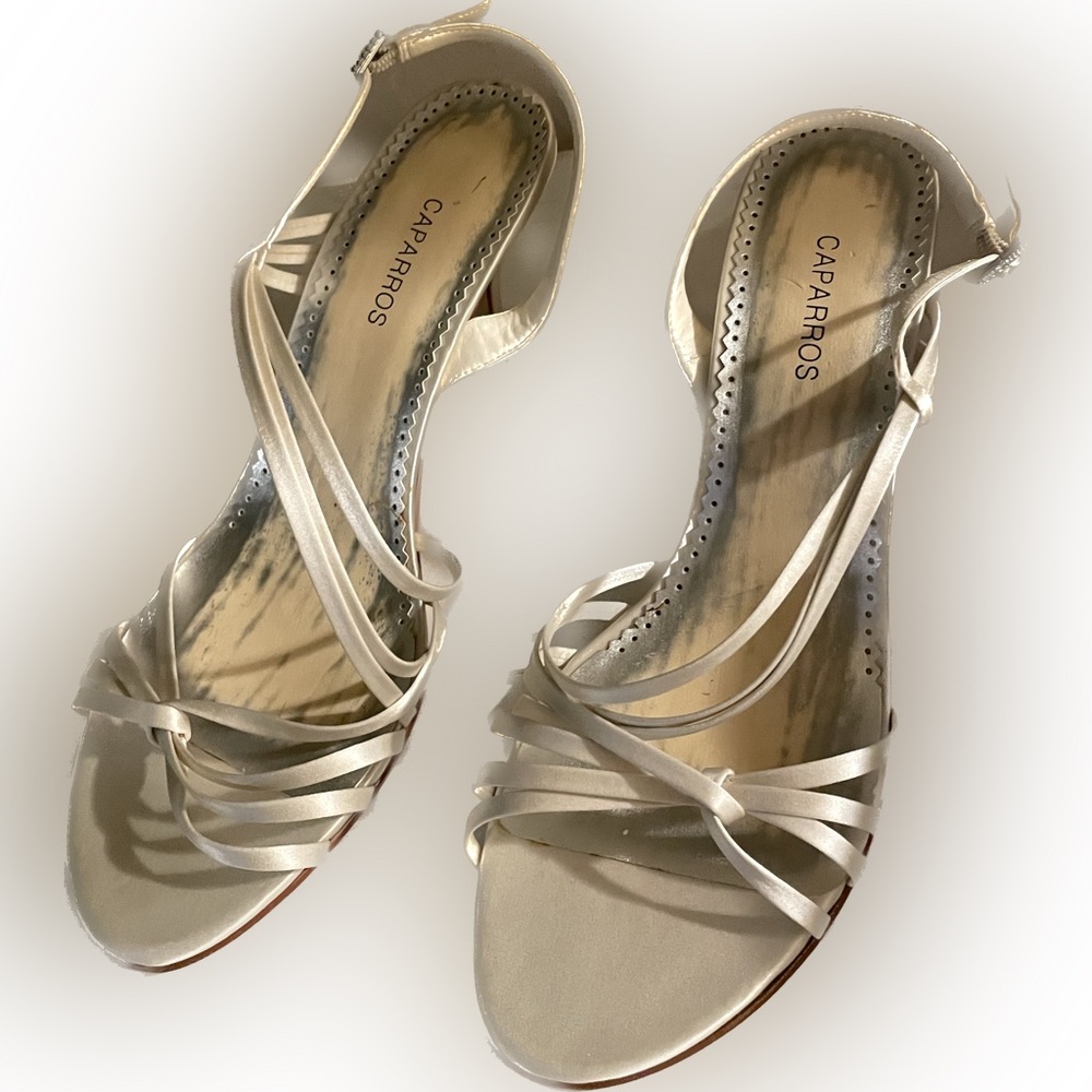 NEW CAPARROS Jalena Ivory Silk Sandals (Size 10)